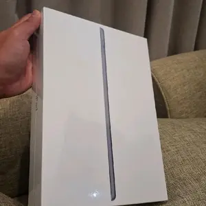 iPad 9th 256 GB WIFI CELL BARU