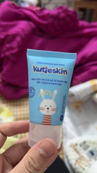 Product Review of Kem bôi chàm da Kutieskin cho bé tuýp 30g kem  bôi from M**y 1