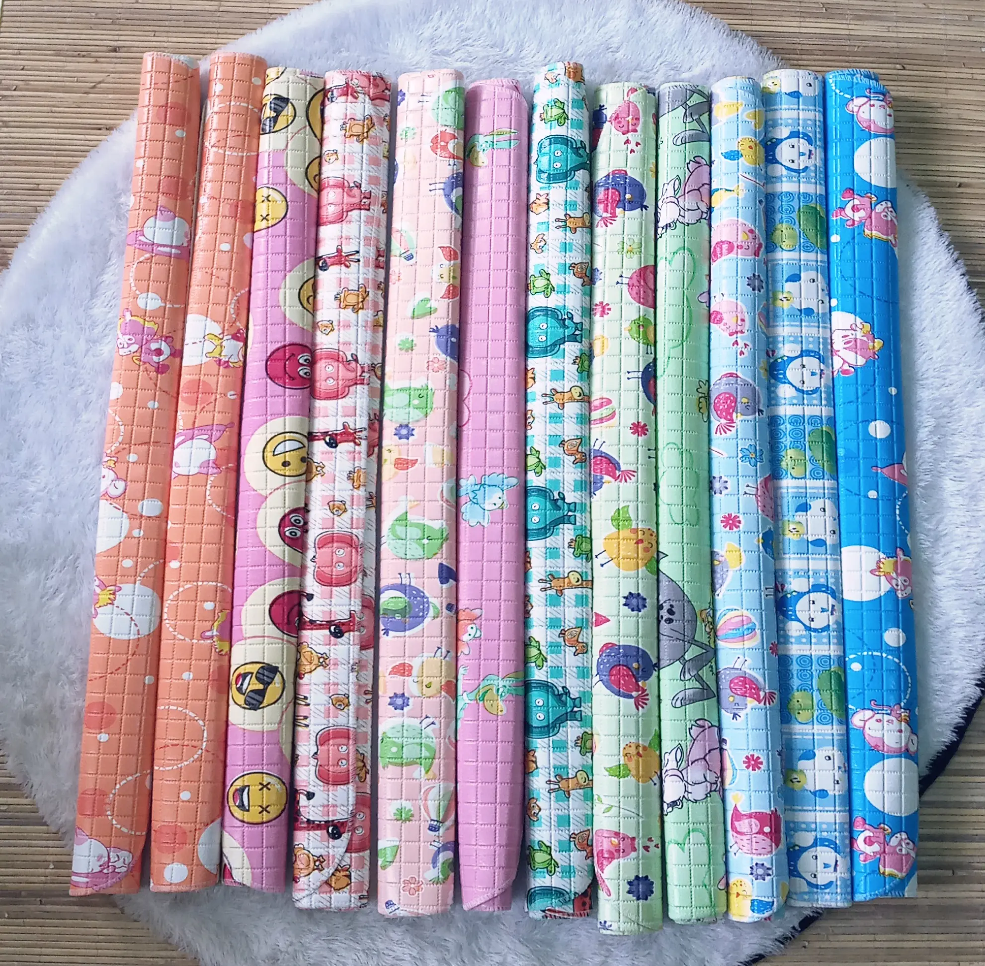 perlak water proop/karpet bayi/alas ompol/water ukuran 60-70 cm isi 1 pcs