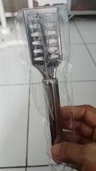 Product Review of Alat Pembersih Sisik Ikan Bahan Stainless Steel Anti Karat dan Kuat Serutan Pisau Pembersih Sisik Ikan Stainless Steel TERMURAH TERLARIS Plastik from c**a s**i 1