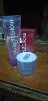 Product Review of Glad2Glow bundle 3in1 Peeling Solotiom Exfoliathing +Moizturizer Blueberry + Facial Cleanser Blueberry Mencerahkan Extract Niacinamide Pha Mengencangkan Wajah g2g from m**h 0