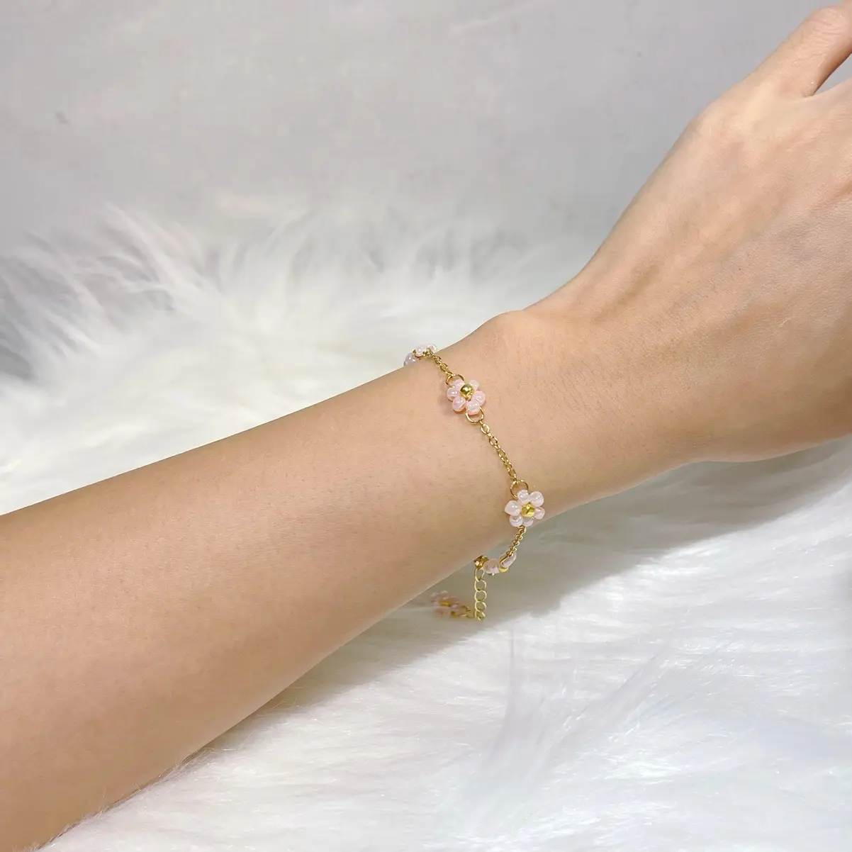 Kimmie Daisy Chain Bracelet by JUERIE handmade beaded jewelry