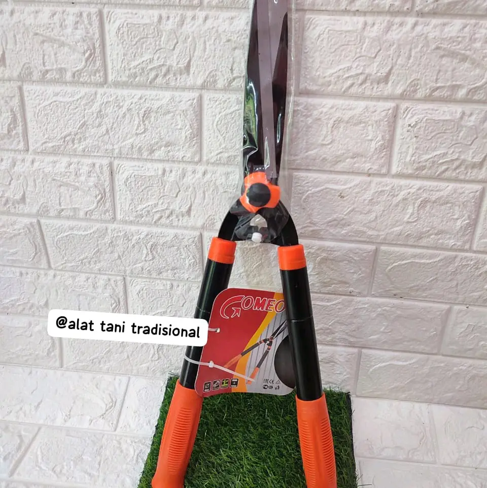 Garden cutter gunting pagar rumput bisa di panjang pendekkan