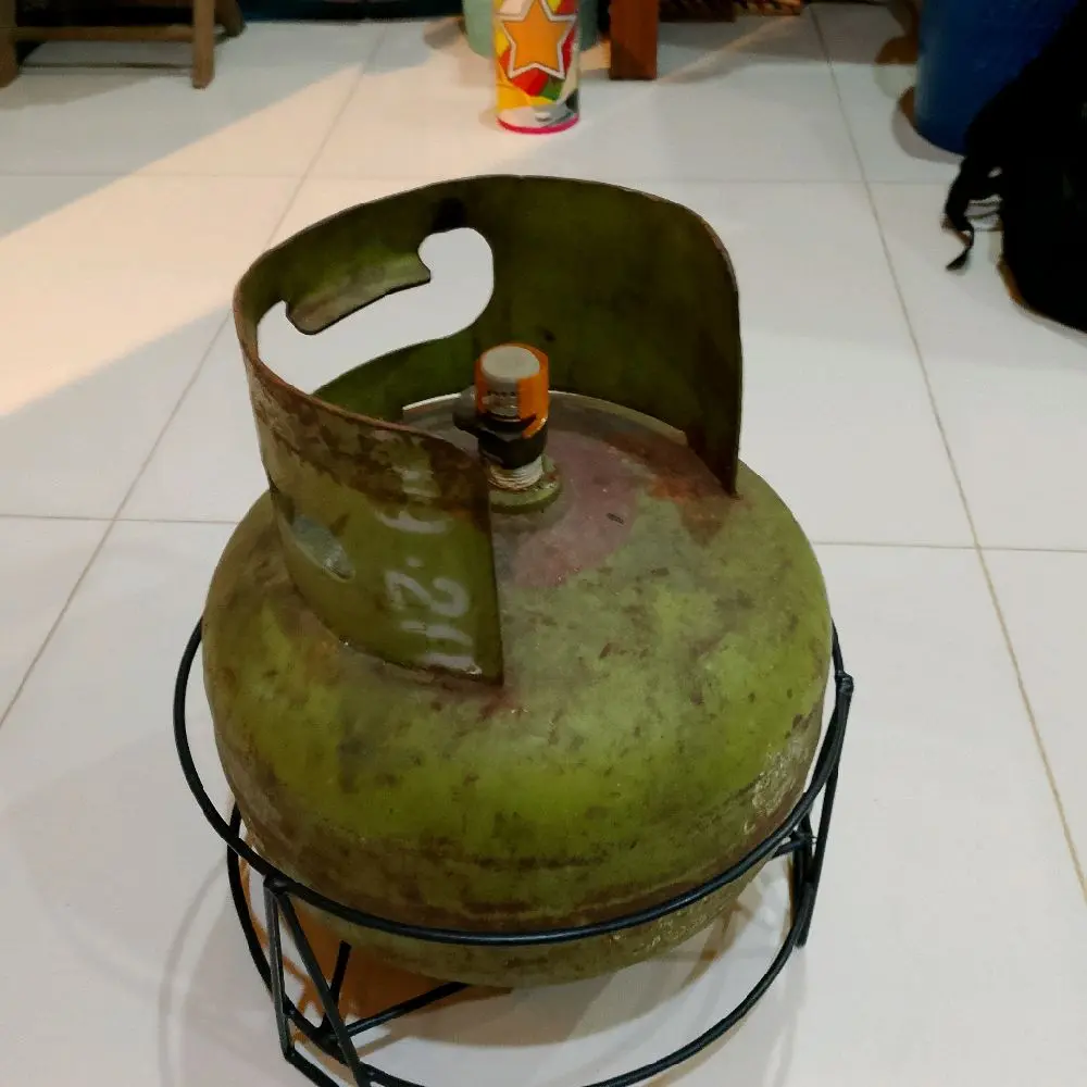 Tatakan tabung gas lpg 3 kg/rak tabung gas lpg 3 kg
