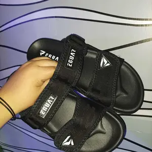 EGUAR Sandal Slop Pria Terbaru Import Bahan karet Anti Slip Empuk Nyaman sandal Cowok Sendal slip on Kasual