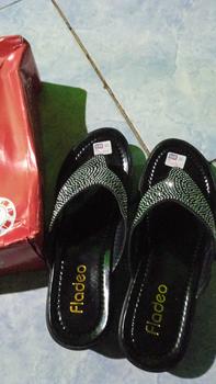 Product Review of Sandal Wedges Wanita Kekinian/ Sandal Wedges Wanita Model Jepit Manik-Manik Terbaru from u**6 1