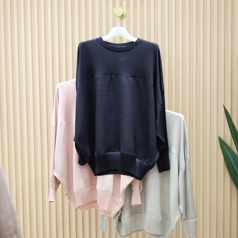 Baju Muslimah Top Betty Pleated Collection by Ranting - Shirts ...