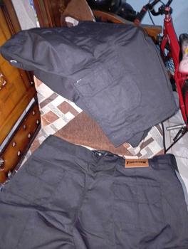 Product Review of PAKET HEMAT ( BELI 1 GRATIS 1 ) Celana Pendek Cargo Selutut Celana Pria from T**h T**s 0