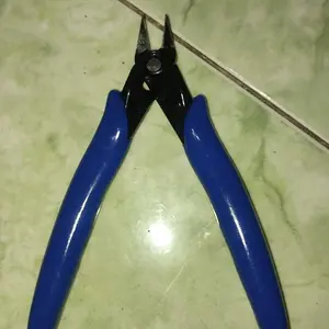 Tang Potong Kawat Gunting Nipper Alat Potong Kawat Profesional - 6784