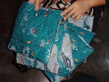 Product Review of Baju Batik Couple Lengan Pendek Terbaru Motif Kopri Biru Pasangan Dewasa - Wanita Katun Dress Sarimbit from y**2 0