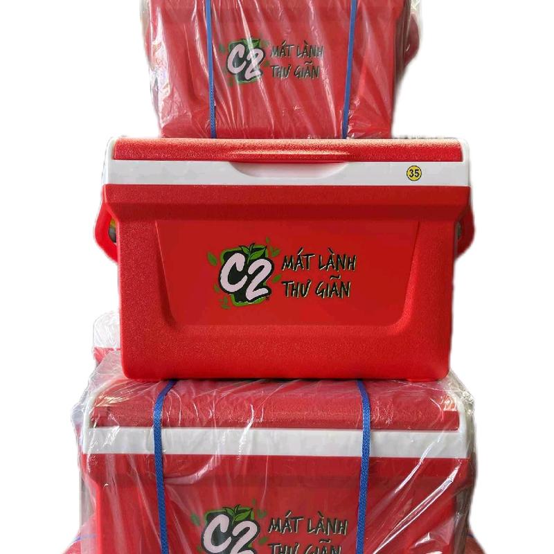  Thùng đá 35lit nhựa Duy Tân có quai xách van xả đáy kiểu dáng và màu sắc sang trọng. Giữ nhiệt tốt. 