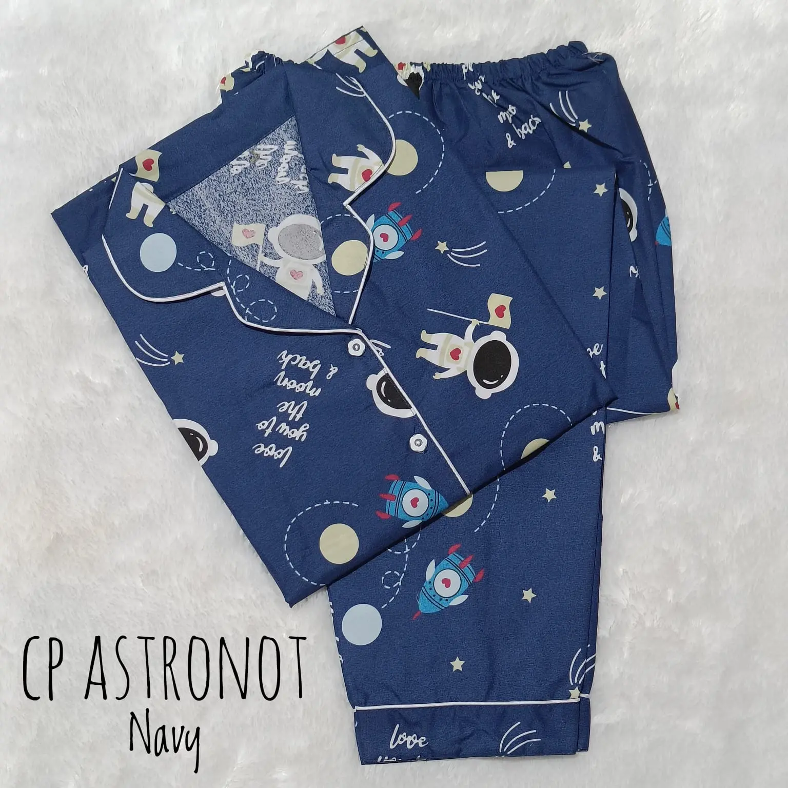 Setelan Piyama CP Lengan Pendek Motif New Poppy untuk Wanita