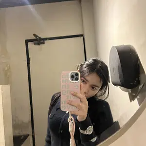 【COD& Paket Kotak】Kacamata Hitam Gaya Oval Premium Metal bingkai kecil Sunglasses wanita laki-laki