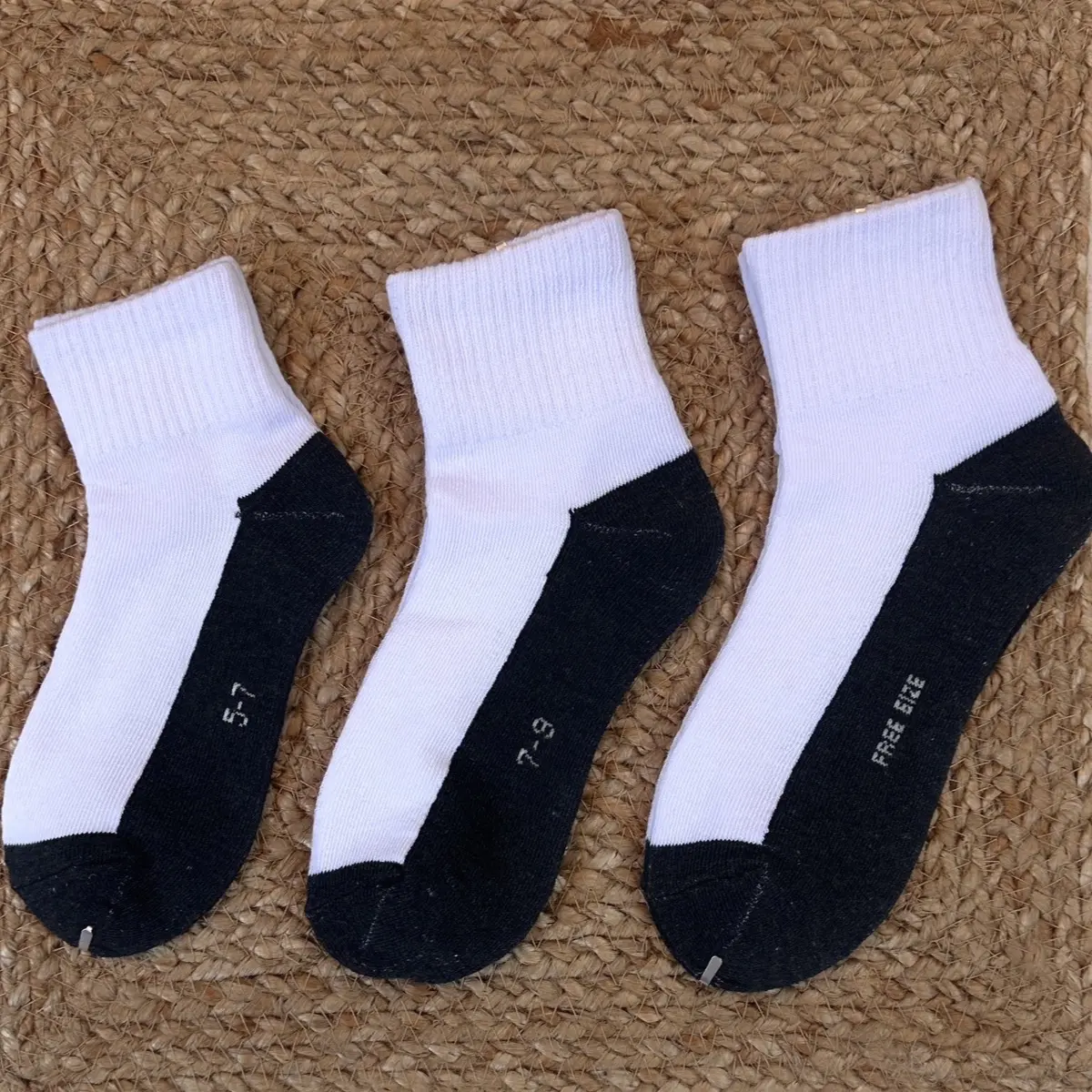 Local seller( SG stock )Children/Kids School Socks white and black bottom  /white, black base