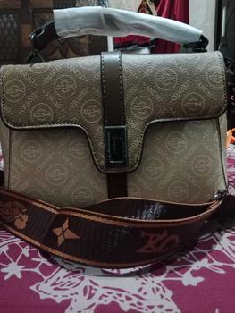 Product Review of Starbags x MOONBAGS Tas FoxJazz Bag Tas Selempang Wanita Bersertifikat Import Bahan PU Mewah 1711 from a**i 0