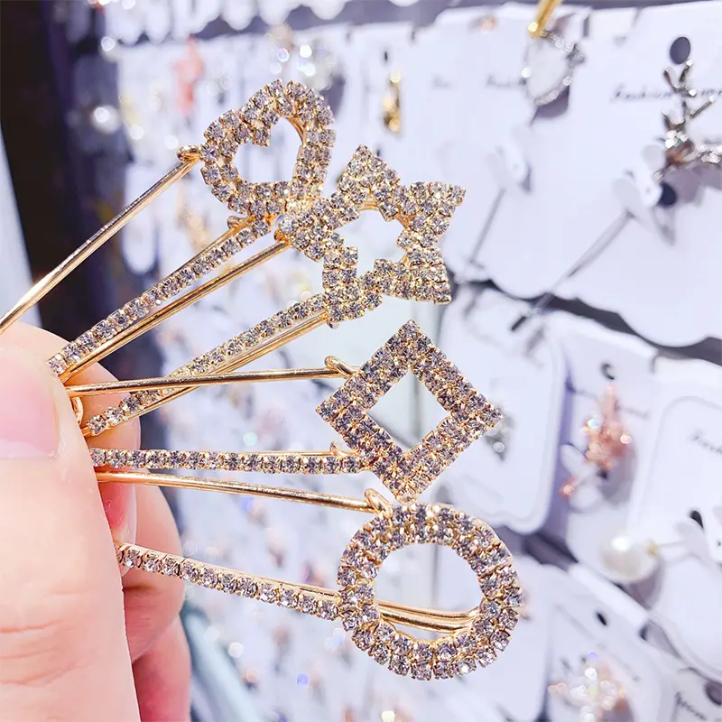 Trendy Brooch Pins For Women Cardigan Scarf Shawl Pin Brooches Korean Simple Luxury Jewelry Fashion Clothes Accessories Gift