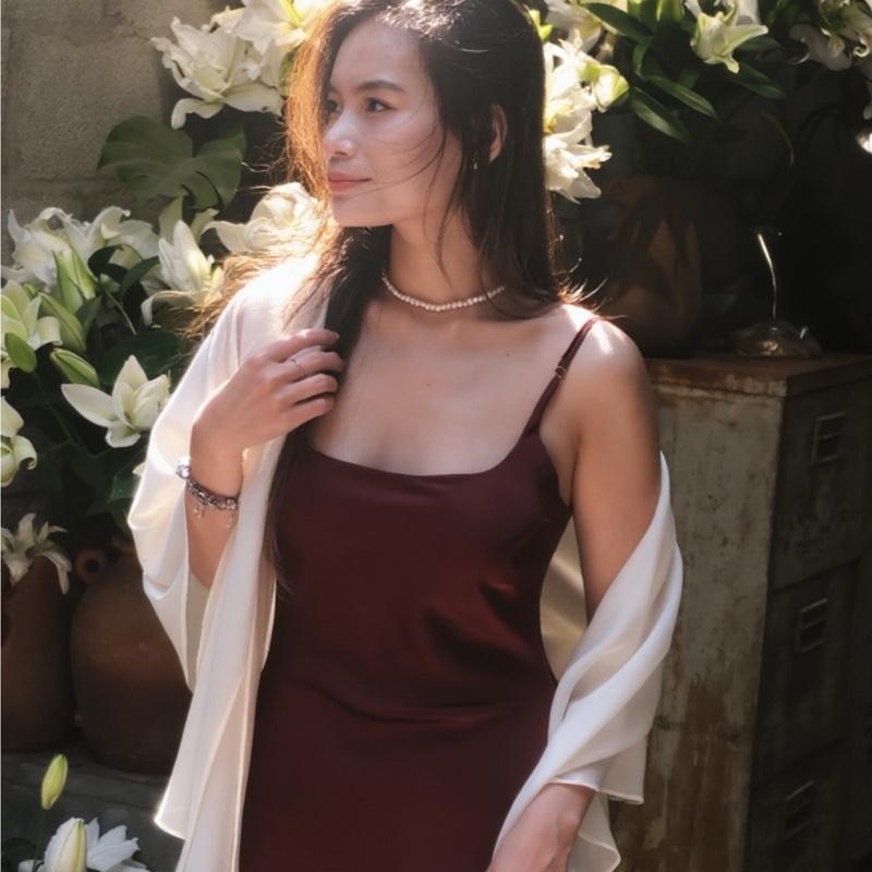 | Exinh Dress | Đầm Lụa Cổ Chữ U Lưng V Không Dây Kéo Có Mút