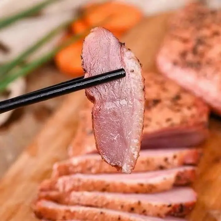 LƯỜN NGỖNG XÔNG KHÓI – MÓN SANG MÀ BÁN CỰC DỄ  Đóng gói: Khối miếng, hút chân không