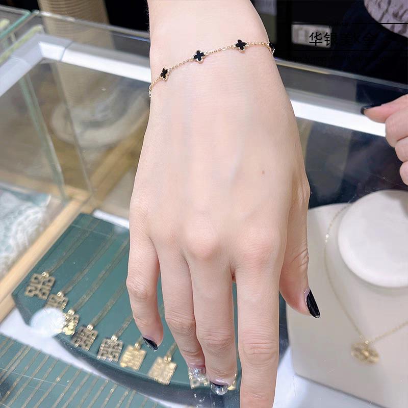 Gelang Tangan Model  Rantai Daun Bunga  Mini Hitam Terlaris Anti Karat Tidak Luntur 4
