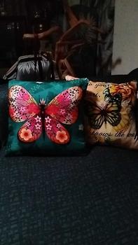 Product Review of Sarung Bantal Sofa Katun Tema Butterfly Printing Size 40 dan 50 from K**a 2