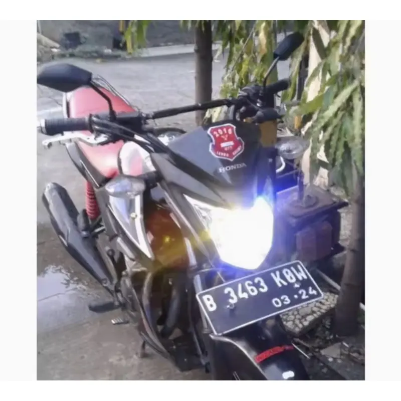 Bohlam/Lampu Depan H4 AC DC Led Putih - Kuning Untuk Vixion New Scoopy  byson  CB 150R old dll 1
