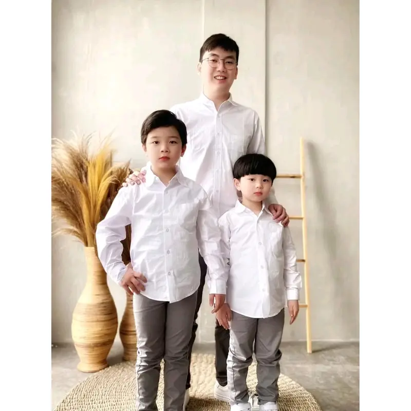 Kemeja Couple Ayah Dan Anak Laki-laki Lengan Panjang Formal Couple Ayah Dan Anak Atasan Baju Katun Dewasa Merah Pasangan Putih Keluarga Motif Polos 2