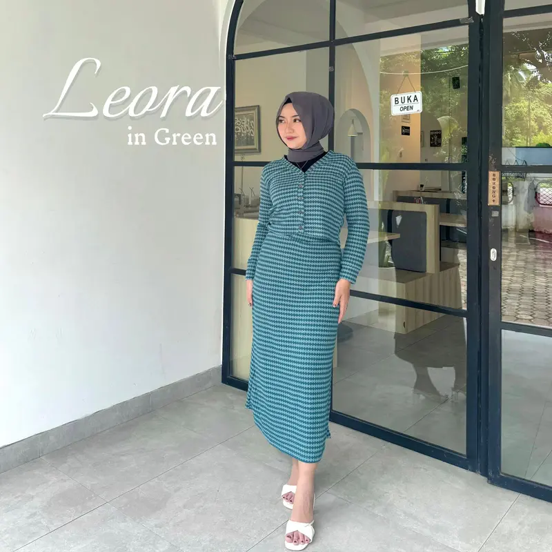 Leora Set - Set Wanita Terbaru - Set Knit Kekinian - Set Rok - Bisa COD - Yhoophii Outfit 2