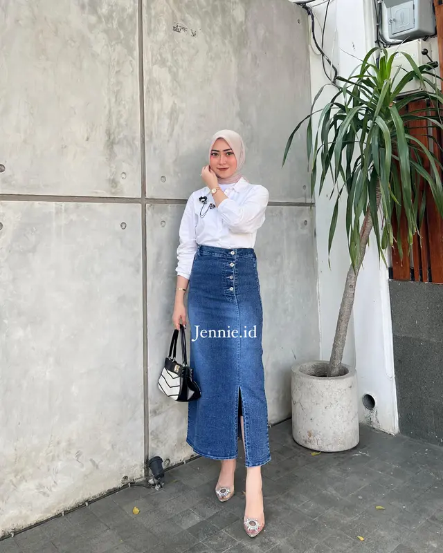 Kamila Rok Jeans kancing Belah Samping Style Denim Casual premium Panjang 2