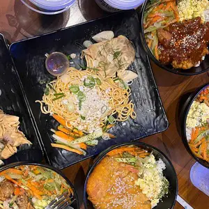 Mybasic - Boxy Crop T-Shirt Kaos Boxy Fit with Cotton Combed 24s dengan 200 gsm ++