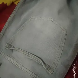 celana panjang jeans washed loose fit pria