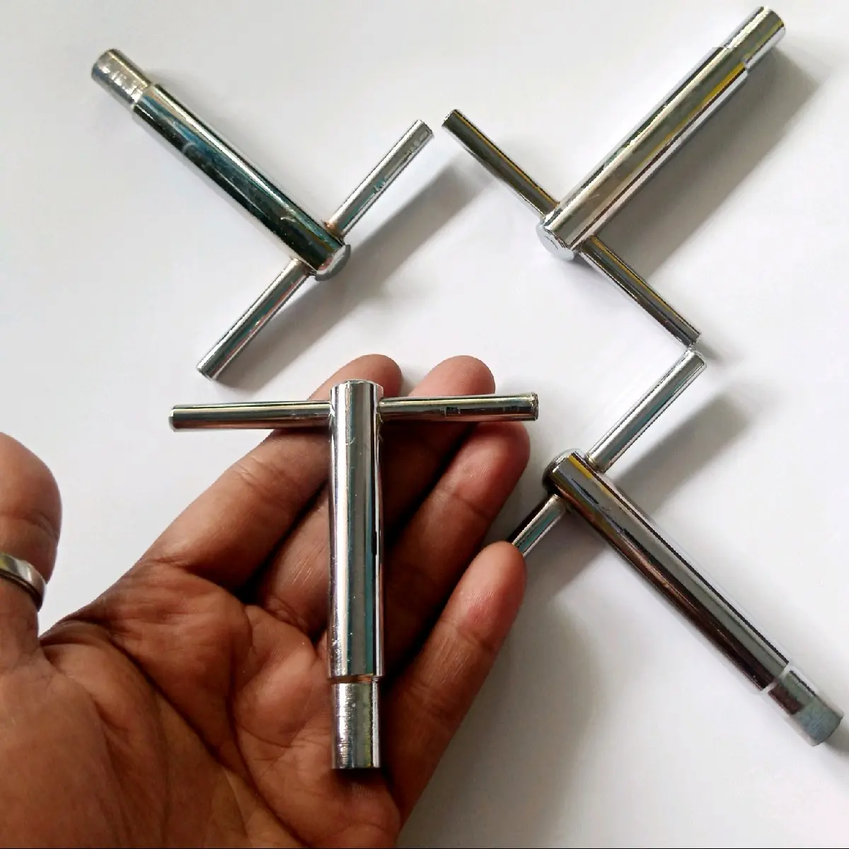 DRUMKEY ATAU KUNCI DRUMB DRUMBAND senar gitar