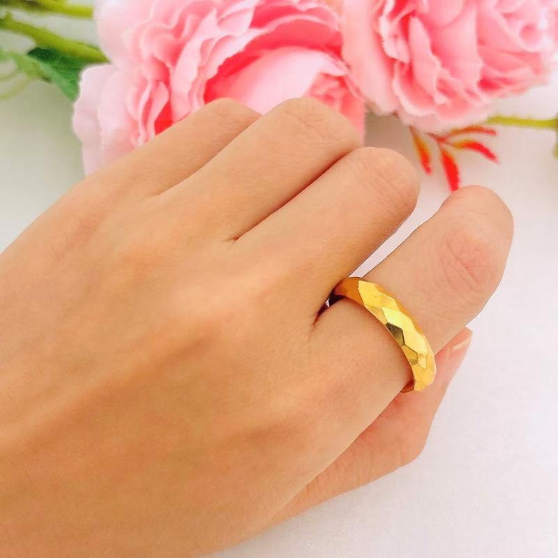 Product Introduction of Diamond patterned ring, open mouth, fashionable and simple, the preferred jewelry for lovers, relatives and friends, non fading titanium steel ring 26