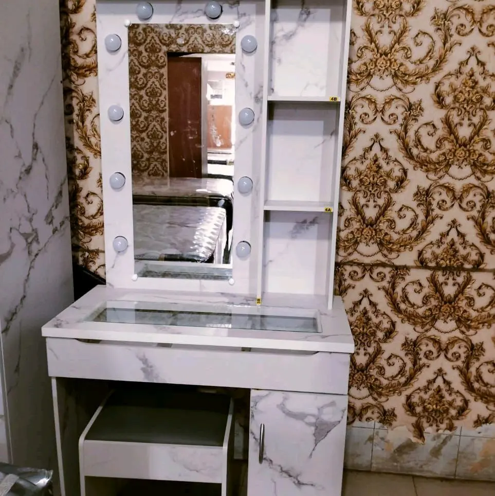 meja rias lampu marbel minimalis