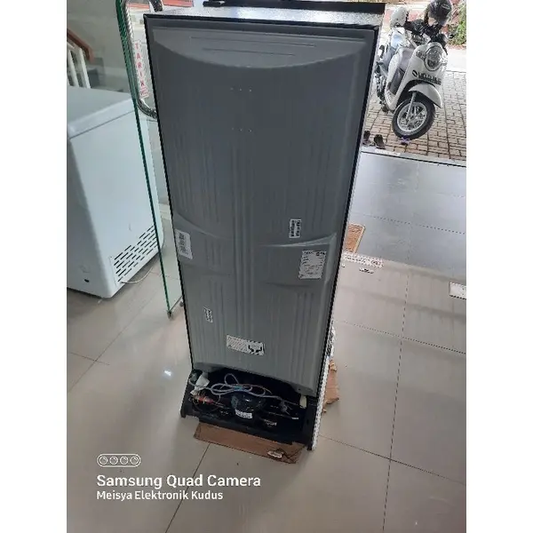 KULKAS 1 PINTU AQUA AQR D190 LK 3