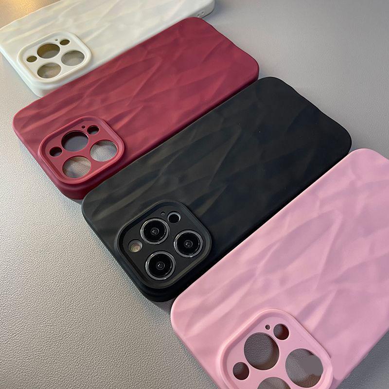 Vỏ điện thoại có họa tiết nếp gấp và mạng nhện, tương thích với iPhone 11, 15,…