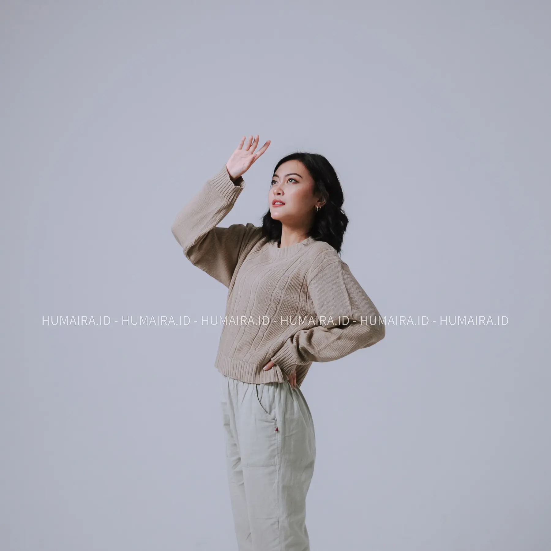 HANA CABLE knit sweater crop baju rajut atasan wanita blouse kaos oblong rajut motif cable kepang Knitwear Top