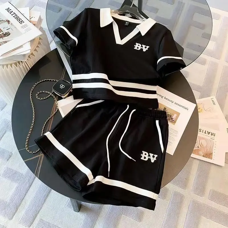 Bộ Đồ Phong Cách Thể Thao Đường Phố Chiên Muối Cho Nữ, Bộ Đồ Mùa Hè Phong Cách Phương Tây Mới, Hàng Châu Âu Trẻ Trung, Quần Đùi Thường Ngày Cao Cấp, Bộ Hai Mảnh Áo Women Top Pants Cổ Tròn