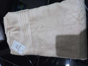 Product Review of [Tya Ariestya] - BEGLANCE Bamboo Cotton Bath Towel / Handuk Mandi Serat Bambu Dewasa 70x140cm from n**5 0