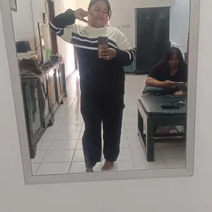 Oneset wanita kombinasi, Stelan wanita kombinasi
