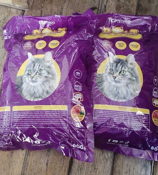 Product Review of Bolt 800gr Makanan Kucing Kering Rasa Tuna Dan Salmon from 🥰**🥰 3