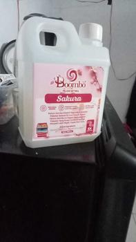 Product Review of Pelicin setrika Parfum Laundry Pewangi Pakaian 1 Liter Anti bakteri from N**y 0