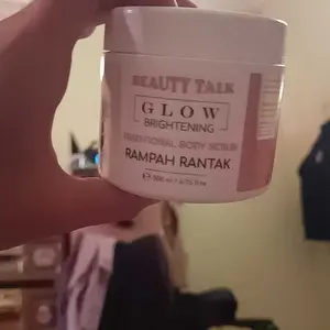 BEAUTY TALK Traditional Body Scrub Rampah Rantak - 200 ML | Lulur Exfoliating Perawatan Mencerahkan Melembabkan Perontok dari sel sel kulit mati