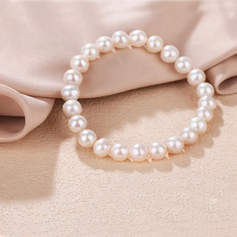 Elegant 6-7mm White Freshwater Pearl Bracelet | Minimalist Stretch Beaded Design