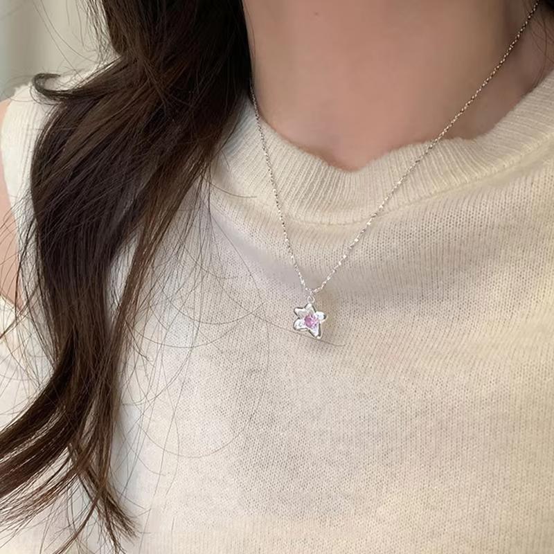Product Introduction of Vòng Cổ Mặt Dây Chuyền Ngôi Sao, Thời Trang, Màu Bạc, Dành Cho Phụ Nữ Và Trẻ Em Gái, Zircon Màu Hồng Sáng Bóng, Y2K Tinh Tế Và Dễ Thương, Dây Chuyền Ngôi Sao, Đồ Trang Sức Hàn Quốc, Tuyệt Vời Làm Quà Tặng 1