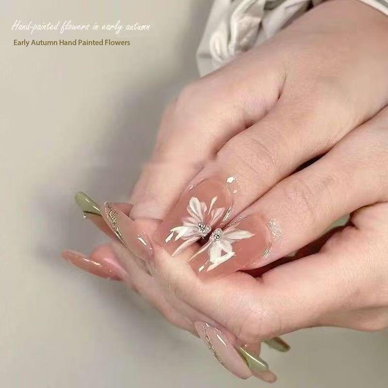 Product Introduction of White Ice Camellia Nail Stickers, Flower Nail Stickers, Wearable Nail Art Patches For Girls Handmade Fashion Nail Art Accessories 0