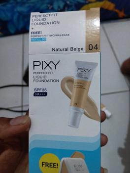 Product Review of Pixy Perfect Fit Liquid Foundation SPF35 PA++ Gratis Pixy UV Whitening Two Way Cake Refill Wajah from F**h F**h 1