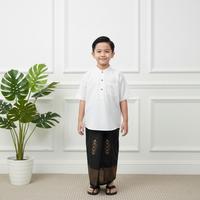 Gambar Sarung Anak Tanggung Instan Laki-laki Usia 2-14 Tahun Bahan Polyster Ringan Nyaman Karet Pinggang Cocok untuk Berbagai Aktivitas - Putih, S (1-4 Tahun) dari JH Kids Store Kota Bandung 4 Tokopedia