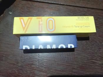 Product Review of MORLAB - PAKET COMBO BRIGHT ( 1 PCS MORLAB V10 VITMANIN TONE UP CREAM + 1 PCS NOURISHING BRIGHT GLOW MIST ) BPOM from M**s 0