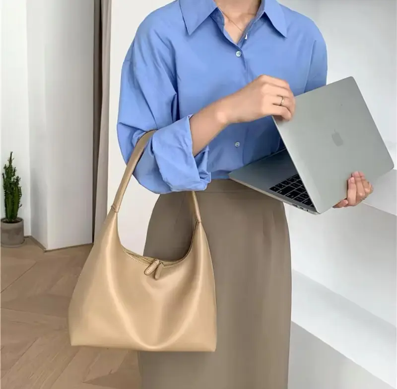 Totebag Kulit Premium Underarm Aestetic Terbaru untuk Wanita Kuliah 2