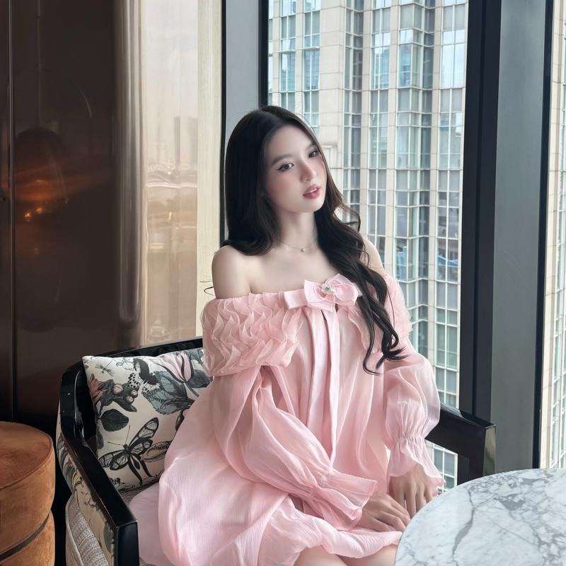 Đầm Váy Trễ Vai Babydoll Minaa Phối Nơ Hồng Tay Phồng Tiểu Thư– GUVIE nữ women